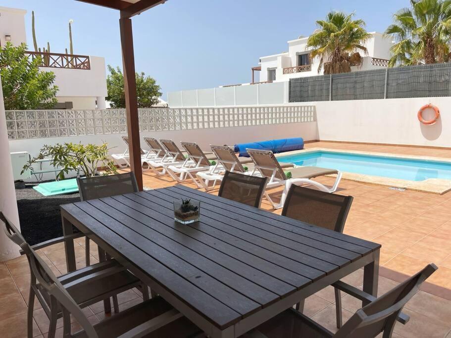 Eslanzarote Villa Varadero, Heated Pool 플라야블랑카 외부 사진